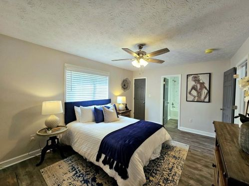 6245 Marbut Farms Rd, Lithonia GA 30058-7974 exterior