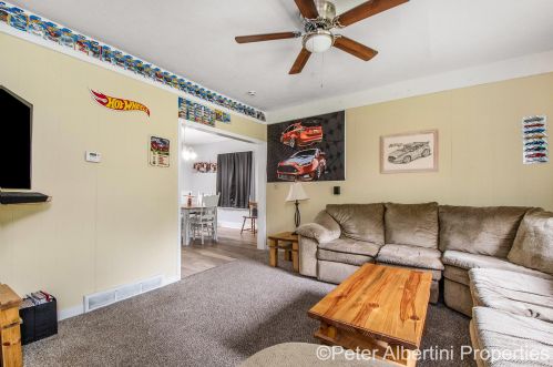 901 Broas St, Belding MI 48809-2233 exterior