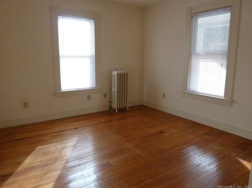 75 Lincoln Ave, Torrington CT 06790-6907 exterior