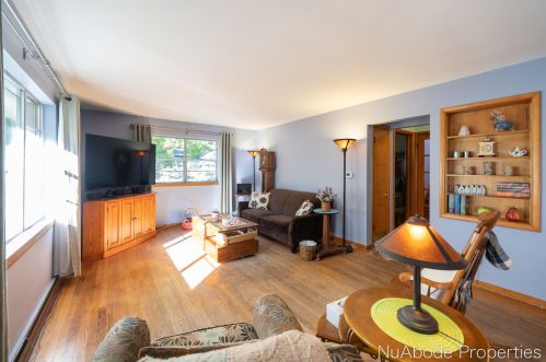 912 Westend Ave, Grand Rapids MI 49504-3847 exterior