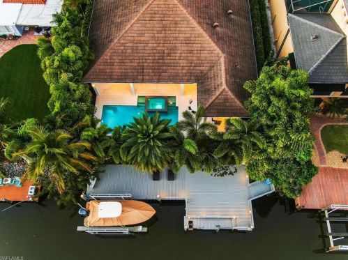 1540 Osprey Ave, Naples FL 34102-3442 exterior