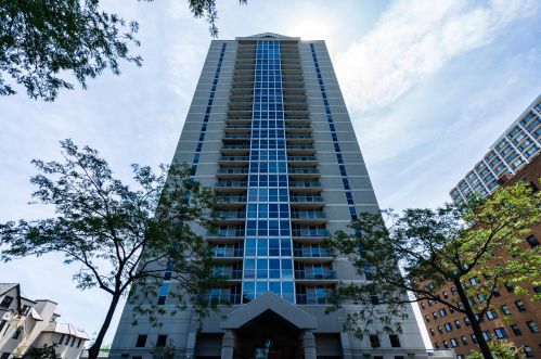 1660 Prospect Ave, Milwaukee WI 53202-2400 exterior