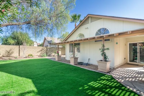 3036 Bluefield Ave, Phoenix AZ 85053-1125 exterior