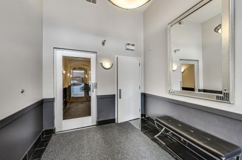 1515 Wells St, Chicago IL  60610-2565 exterior