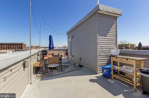 2201 Cumberland St, Philadelphia PA 19125-2203 exterior