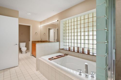 17 Covington Ln, Saint Louis MO 63132-4200 exterior