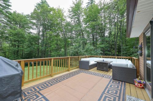 247 Elm St, Concord NH 03303-3322 exterior