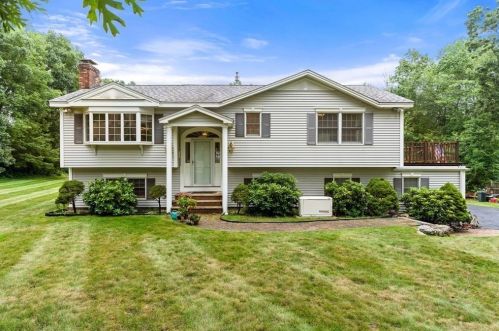 183 Appleton St, North Andover MA 01845-3119 exterior