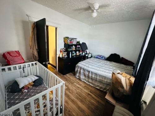 124 Carlisle Ave, Paterson NJ 07501-2517 exterior