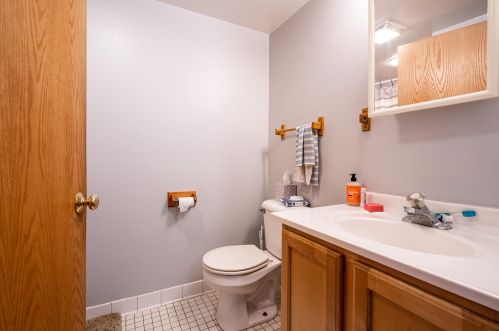 2910 Newhall St, Milwaukee WI 53211-3223 exterior