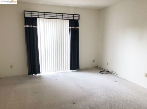 3733 Clayton Rd, Concord CA 94521-2555 exterior