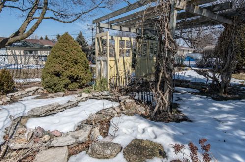 3241 97 St, Sturtevant WI 53177-2663 exterior