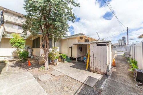 910 Piikoi St, Honolulu HI exterior