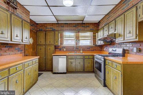 3224 Cottman Ave, Philadelphia PA 19149-1605 exterior