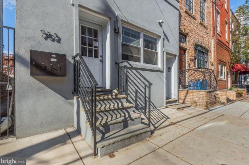 752 9th St, Philadelphia PA  19147-2837 exterior