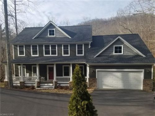 144 Woodburn Dr, Swannanoa, NC 28778-2250