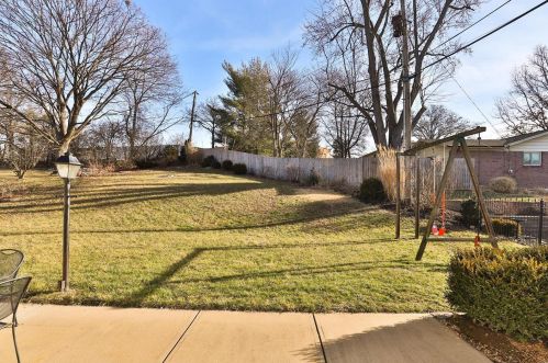 1108 Fernview Dr, Saint Louis MO 63141-6141 exterior