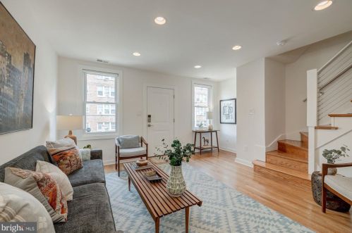 1618 Oak St, Washington, DC 20010-1818