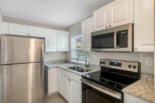 5710 Bolling Dr, Orlando FL  32808 exterior