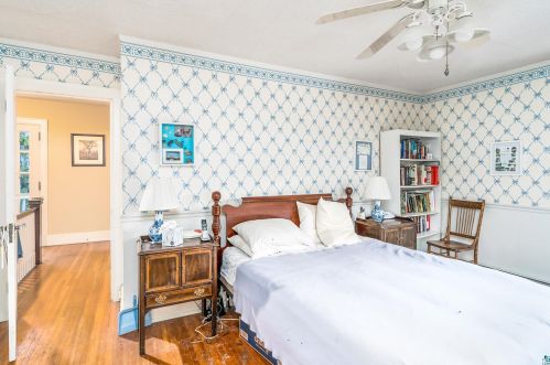 120 Arrowhead Rd, Duluth MN 55811-2216 exterior