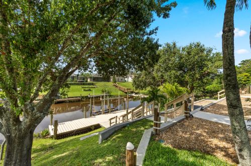 110 Twylite Ter, Fort Pierce FL  34983-1247 exterior