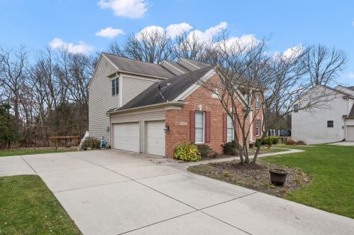 2358 Arbor Tree Ct, Grand Rapids, MI 49546-8506