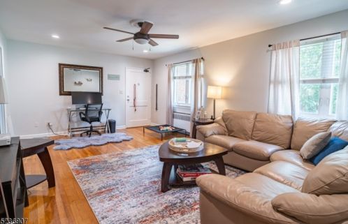 26 Troy Dr, Springfield NJ exterior