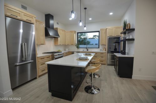 2302 5th St, Tucson AZ  85719-5209 exterior