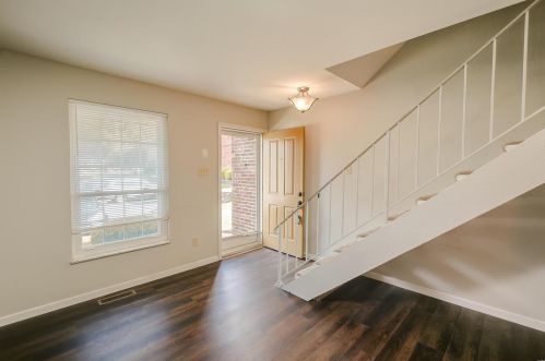 4263 Frst De Vl Dr, Saint Louis MO 63129-1805 exterior