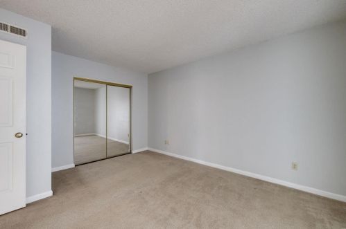 1518 Swallow Dr, Saint Louis MO 63144-1620 exterior