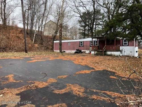 1388 Plane St, Pittston, PA 18641-1701