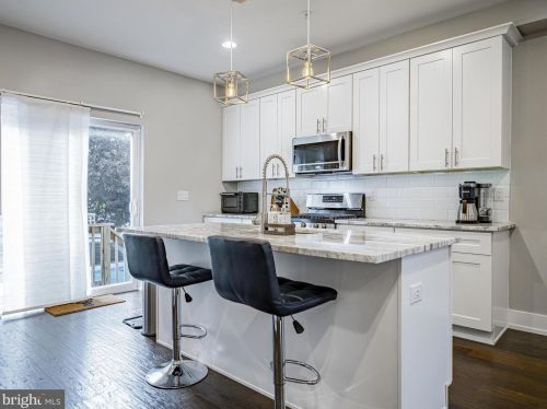 1914 6 St, Philadelphia PA 19148-2400 exterior