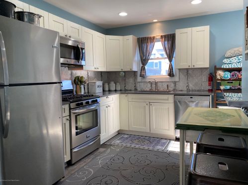 9 Beach St, Locust NJ  07760-2209 exterior