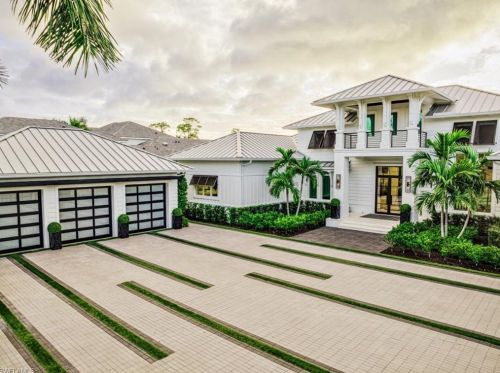 185 Cajeput Dr, Naples FL 34108-2611 exterior