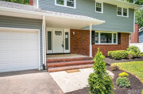 53 Fairmount Ave, Edison NJ  08820-2032 exterior