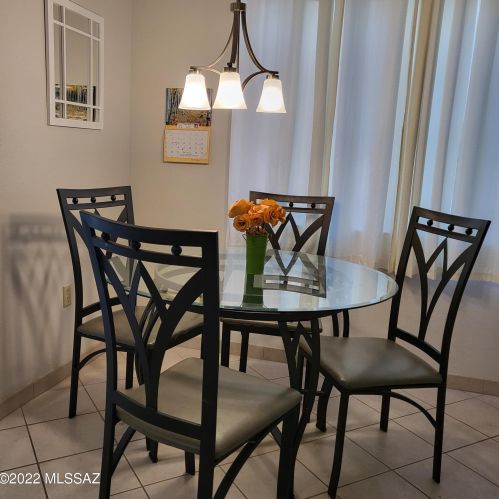 1015 Calle De Las Casitas, Green Valley AZ 85614-1986 exterior