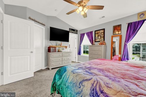 134 Overlook Dr, Hanover PA  17331-9136 exterior