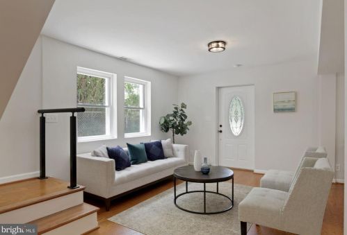 6511 Kansas Ln, Silver Spring MD  20912-4719 exterior