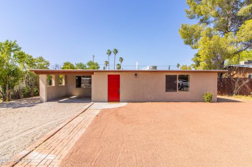 6039 20th St, Tucson, AZ 85711-5215