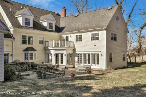 41 Marlpit Pl, Middletown NJ 07748-2028 exterior