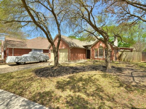 13501 Anarosa Loop, Austin, TX 78727-1411