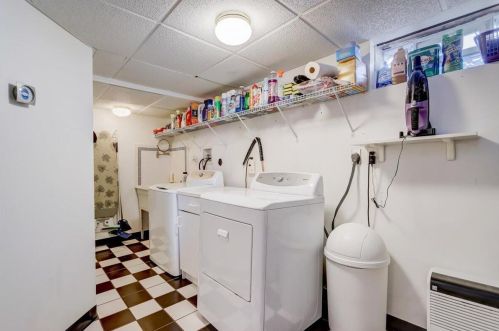 4922 Lynndale Ave, Milwaukee WI 53220-2069 exterior