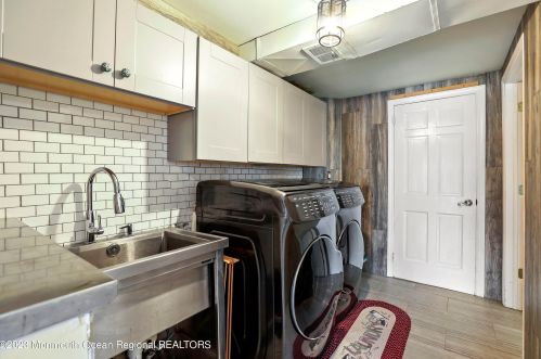 53 Arlene Dr, West Long Branch NJ 07764-1100 exterior