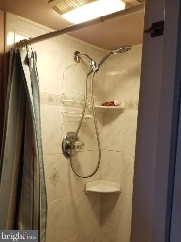 2935 Knorr St, Philadelphia PA 19149-2520 exterior