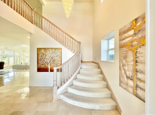 971 Koae St, Honolulu, HI 96816-5004