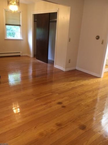 18 Wilfred St, Montclair NJ  07042-1644 exterior