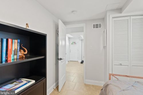 4355 G St, Washington DC  20019-4255 exterior