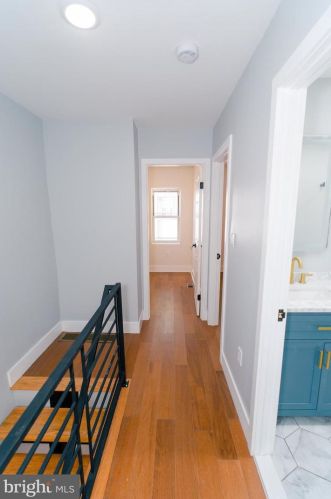 2744 Marshall St, Philadelphia PA 19133-0023 exterior