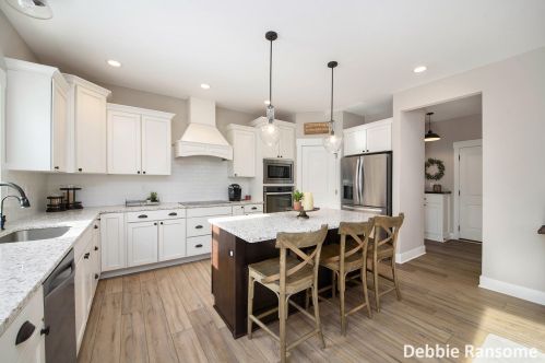 1839 Starr View Ln, Middlevle MI 49333-8061 exterior