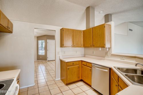 9835 Banbridge St, Tucson AZ 85747-5142 exterior